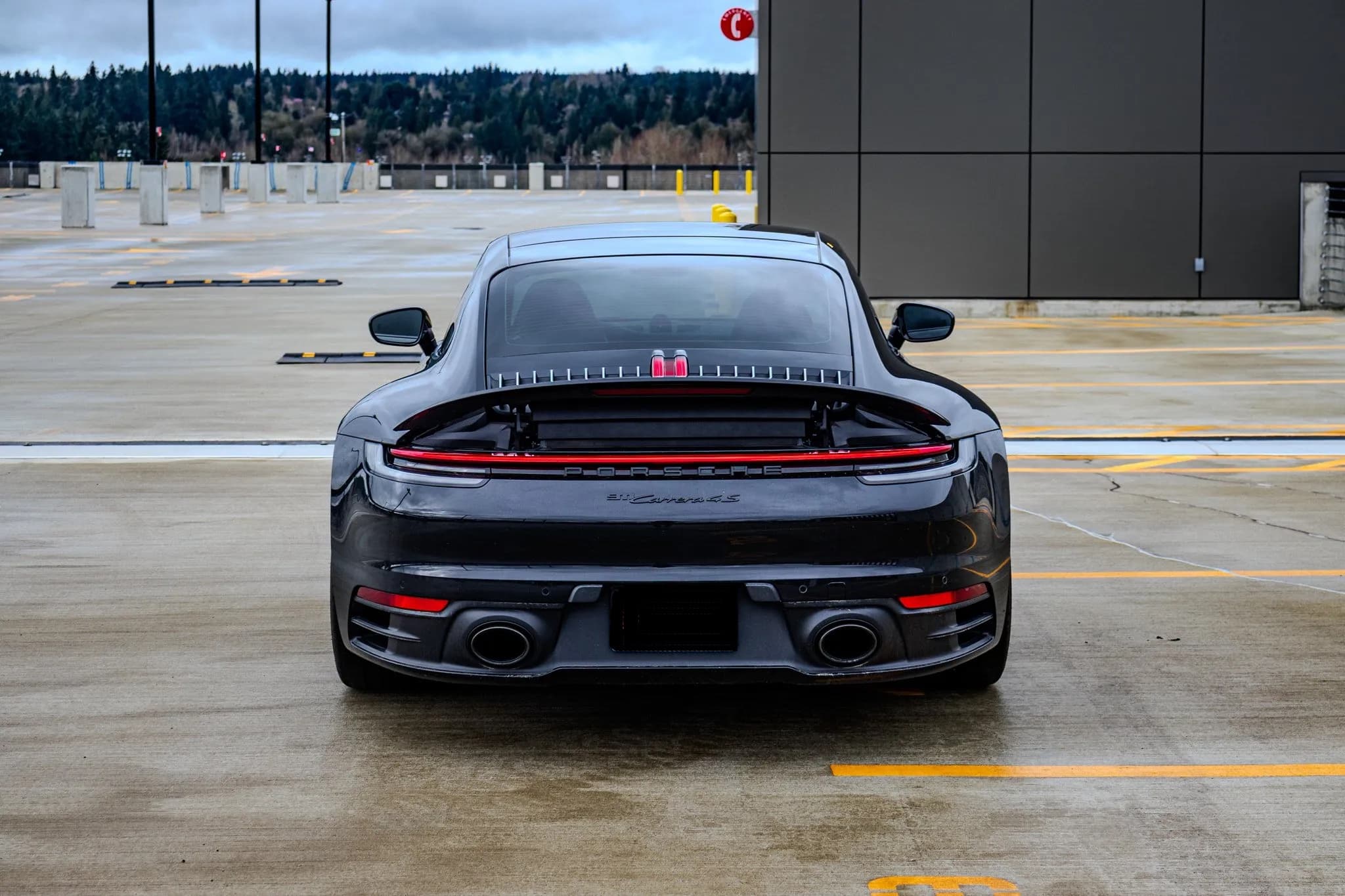 Porsche 911 Carrera 4S thumbnail 4